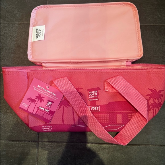 Trader Joe’s Pink mini Insulated Bag - Picture 1 of 1